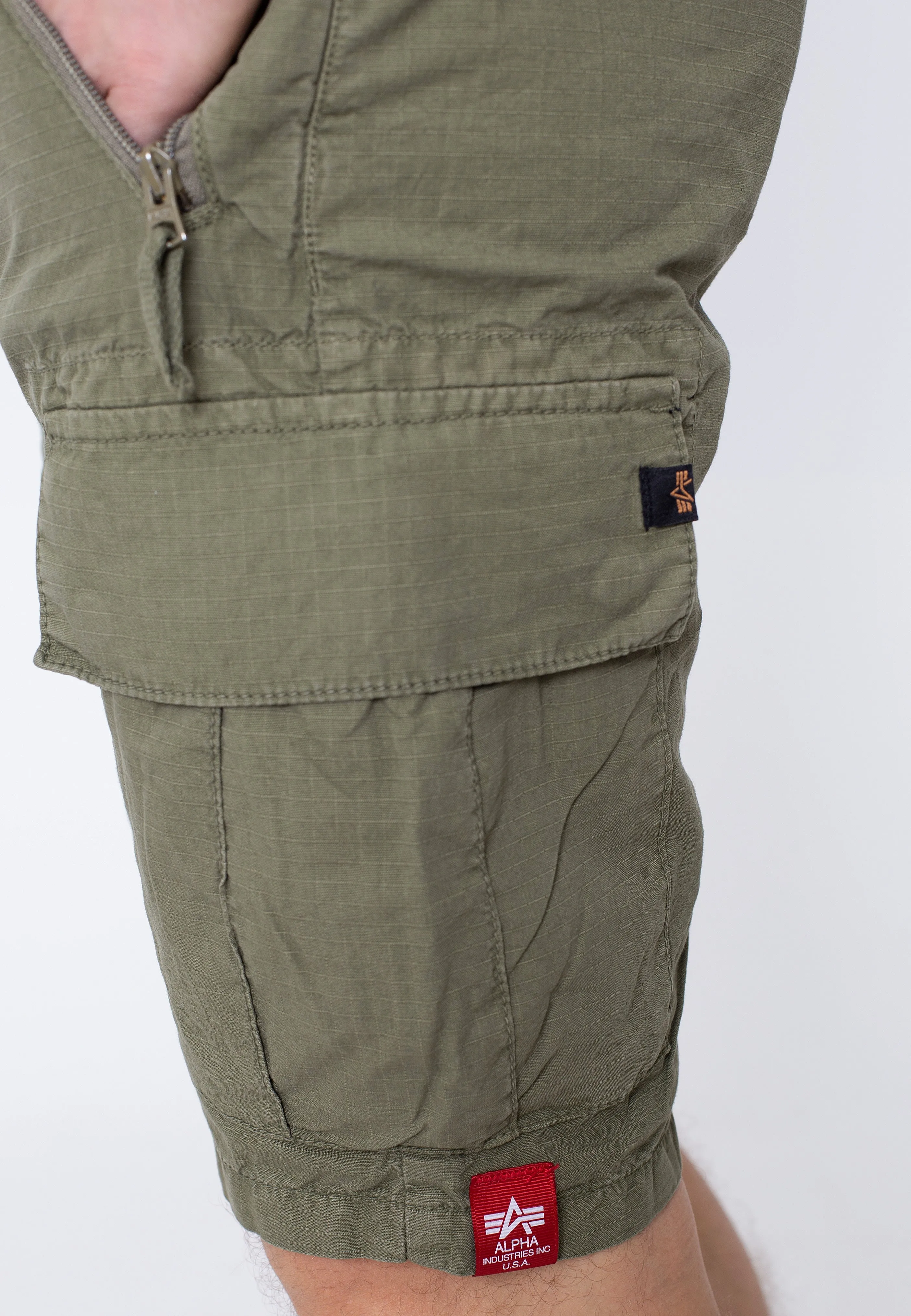 Alpha Industries - Ripstop Jogger Olive - Shorts