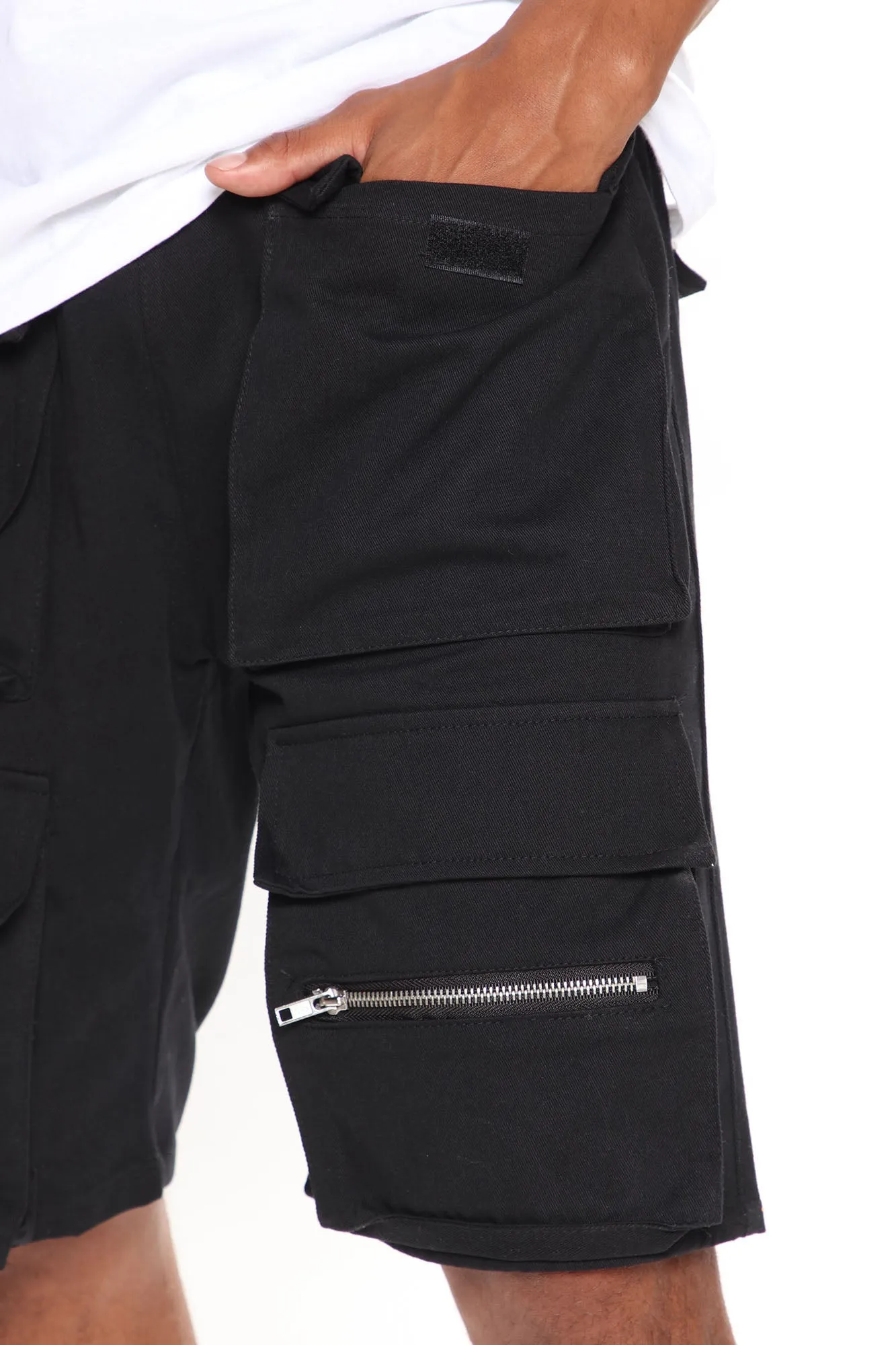 Big Pockets Cargo Shorts - Black