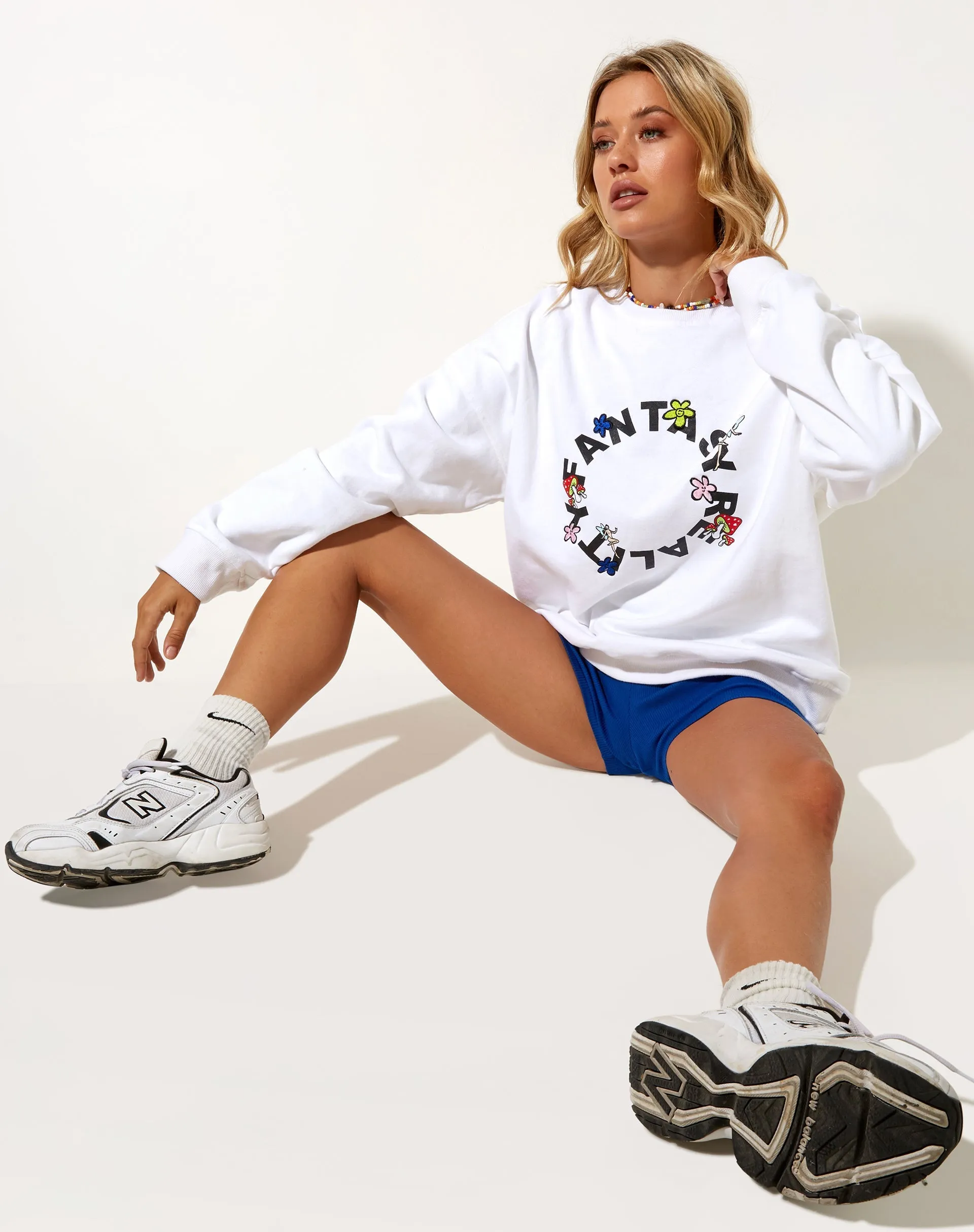 Glo Sweatshirt in White Fantasy Reality Mix Print and Embroidery