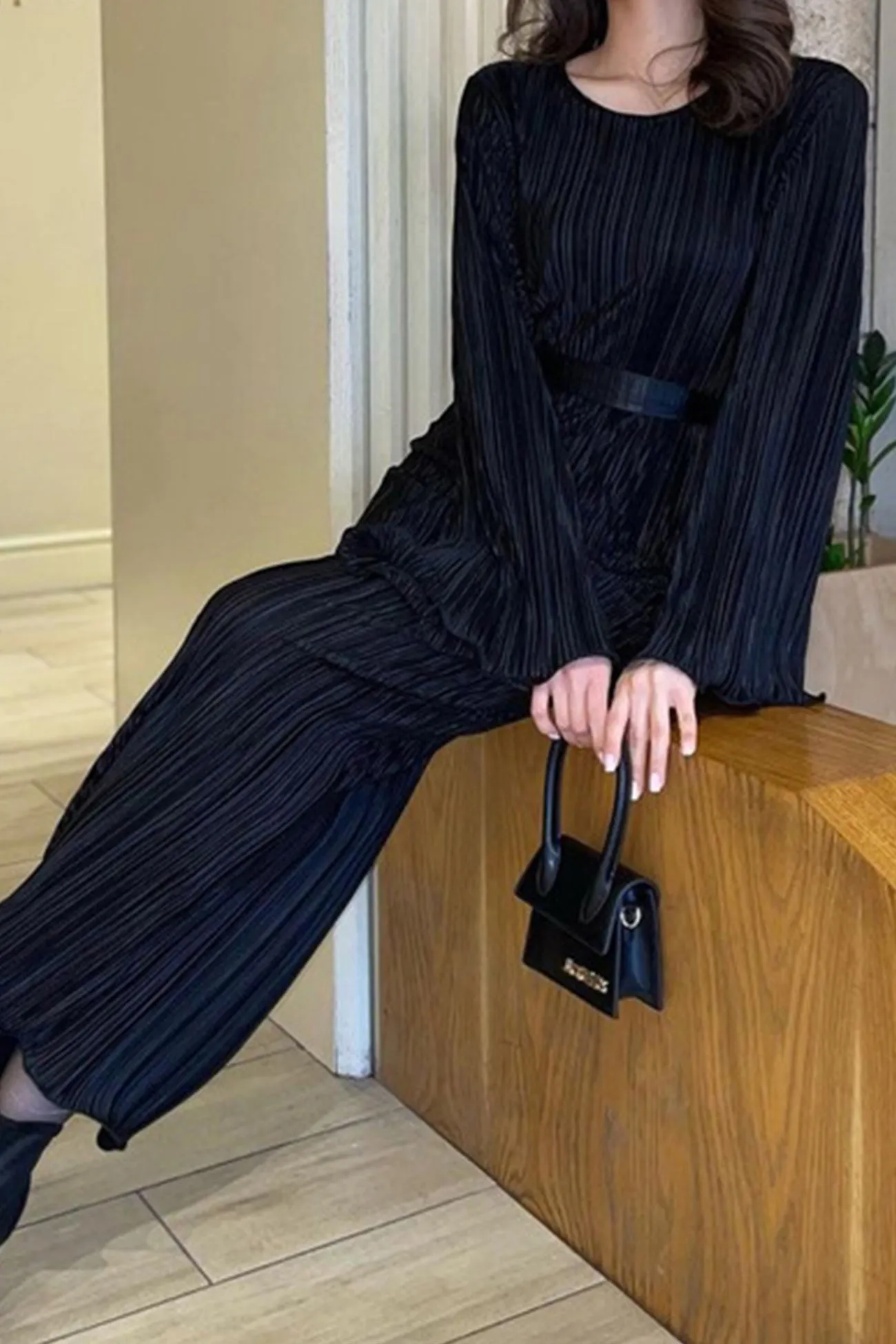 Pleated Long Flares Sleeve Tie-waist Dress