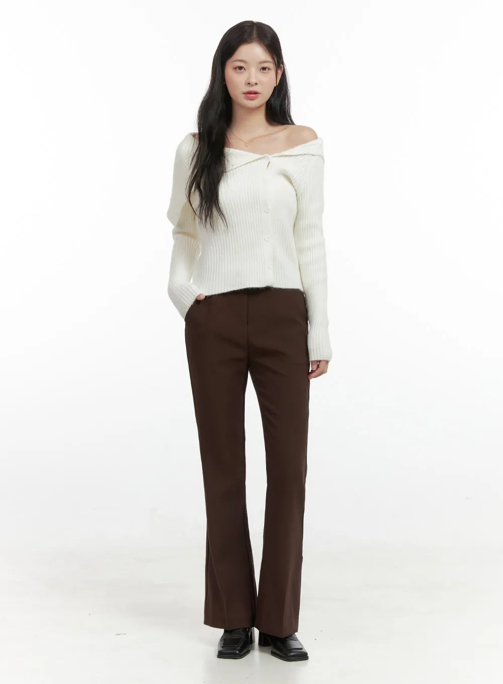 Sleek Solid Flared Trousers OS423