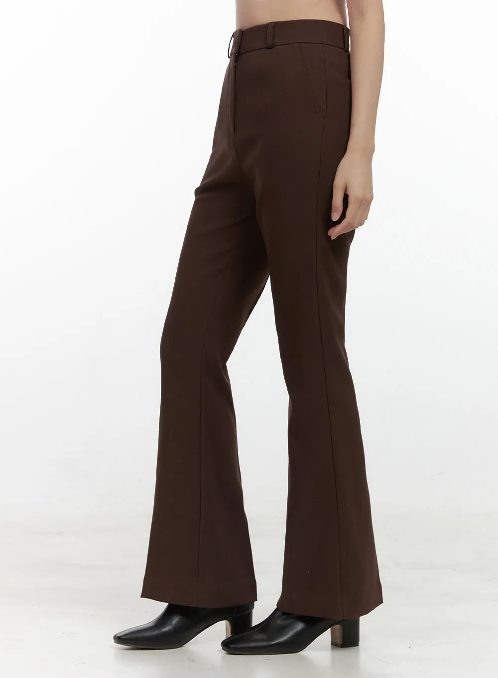 Sleek Solid Flared Trousers OS423